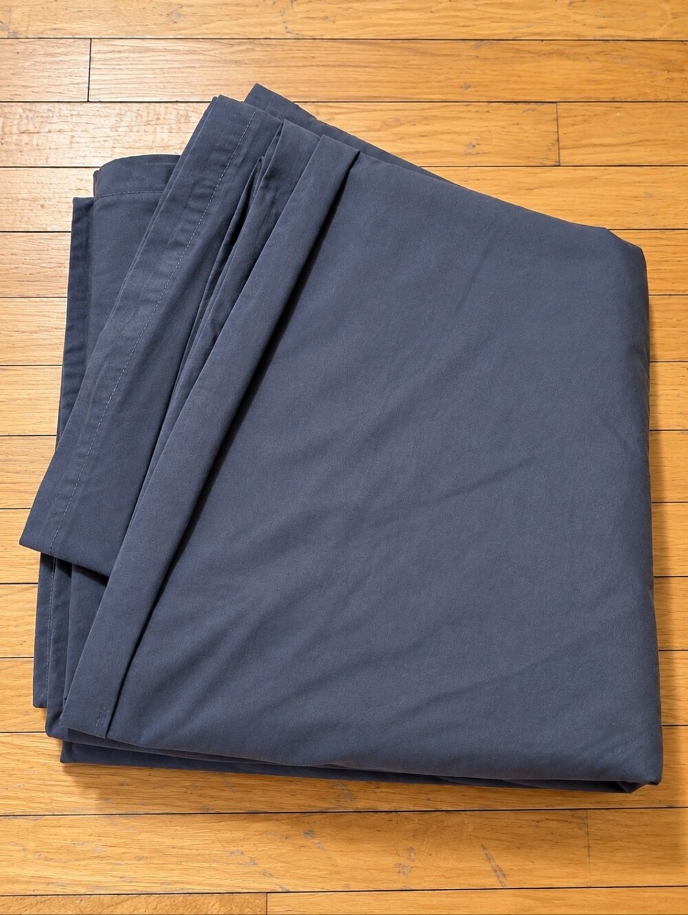 💙 Queen SIZED Flat Bedsheet!